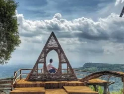 Healing di Atas Awan: Lima Pesona Bukit Lintang Sewu Yogyakarta 5 Healing di Atas Awan: Lima Pesona Bukit Lintang Sewu Yogyakarta