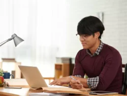 25 Soal PTS Akidah Akhlak Kelas 7 Semester 2: Uji Pemahaman Kurikulum Merdeka 5 25 Soal PTS Akidah Akhlak Kelas 7 Semester 2: Uji Pemahaman Kurikulum Merdeka