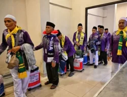Komnas Haji Kembali Buka Posko: Keterlambatan Visa Jemaah Jadi Isu Krusial 3 Komnas Haji Kembali Buka Posko: Keterlambatan Visa Jemaah Jadi Isu Krusial