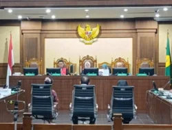 Tuntutan 14 Tahun Penjara Ancam Karier Pengacara Ronald Tannur