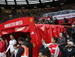 Kenaikan Tiket Old Trafford Picu Protes Suporter MU