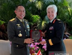 Panglima TNI Jalin Kerja Sama Bilateral di KTT Keamanan Singapura