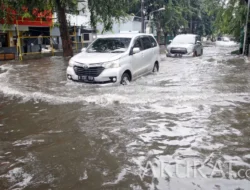 Banjir Jakarta: Cawang Terendam Hampir 3 Meter, 53 RT Tenggelam