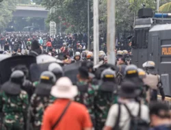 Aksi Massa Lumpuhkan Tol Dalam Kota: Jasa Marga Kalah Strategi?
