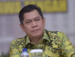 Adies Kadir Dilengserkan: Nasib Politiknya di Golkar Hancur? 9 Adies Kadir Dilengserkan: Nasib Politiknya di Golkar Hancur?