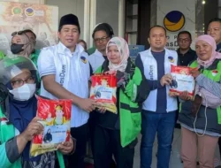 Lita Machfud Arifin: Aksi Nyata Ringankan Derita Driver Ojol Sidoarjo, Bikin Penasaran! 8 Lita Machfud Arifin: Aksi Nyata Ringankan Derita Driver Ojol Sidoarjo, Bikin Penasaran!