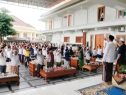 Rahasia Pertemuan Timses di Mabes Prabu Sakti: Visi Menyatukan, Kekuasaan Berbagi? 2 Rahasia Pertemuan Timses di Mabes Prabu Sakti: Visi Menyatukan, Kekuasaan Berbagi?