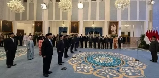 Reshuffle Kabinet Jokowi Kejutan Besar di Pos Menko Polkam dan Menpora