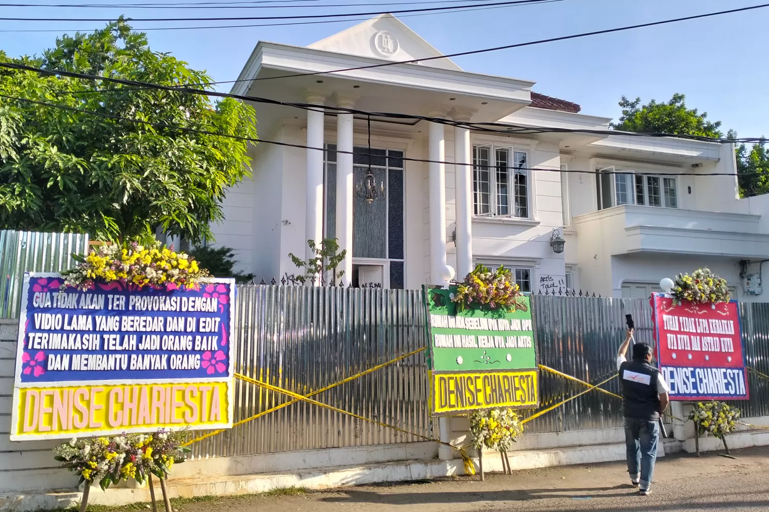 Rumah Uya Kuya Digeruduk Usai Tragedi Penjarahan Kondisi Terkini Mengejutkan