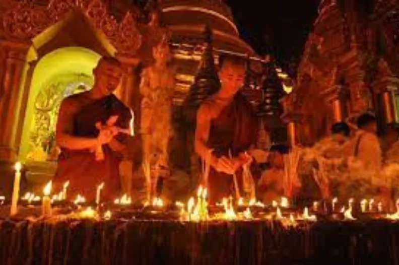 Cahaya Thadingyut Kilau Syukur dan Kehangatan Keluarga Myanmar Memukau Dunia
