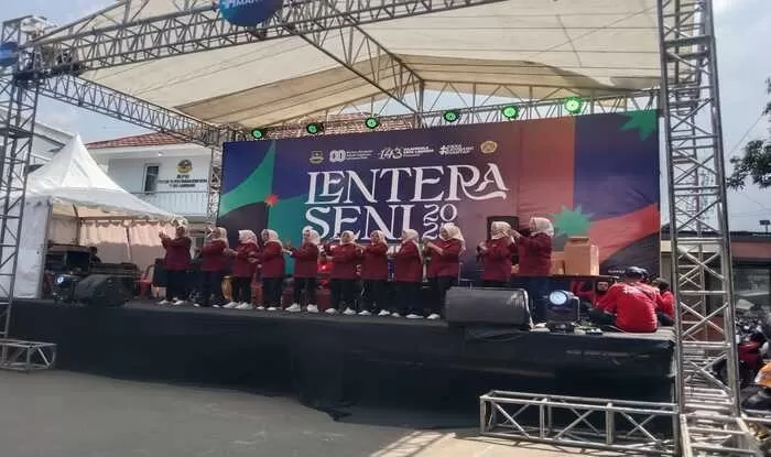 Gemerlap Lembang Milangkala Meriah 143 Tahun Desa Bertabur Keajaiban Seni