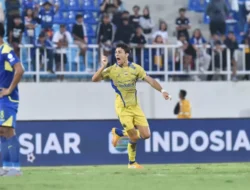 Persib Bandung Bangkit, 10 Pemain Gila-gilaan Taklukkan Arena, Hodak Terpesona 4 Persib Bandung Bangkit, 10 Pemain Gila-gilaan Taklukkan Arena, Hodak Terpesona