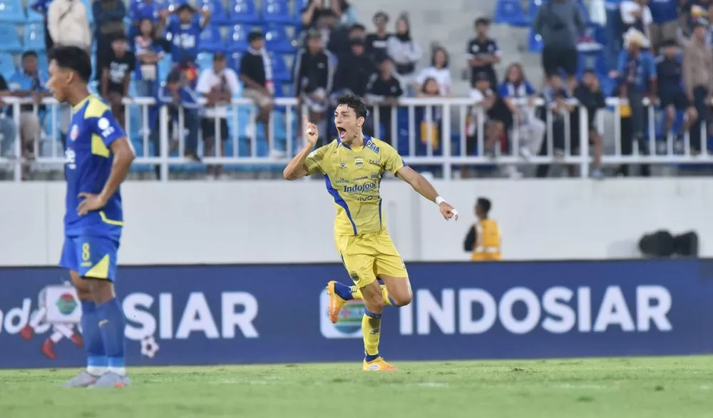 Persib Bandung Bangkit 10 Pemain Gila gilaan Taklukkan Arena Hodak Terpesona