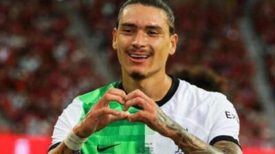 Salah Kirim Surat Perpisahan Menyentuh untuk Nunez Kamu Akan Selalu Dirindukan