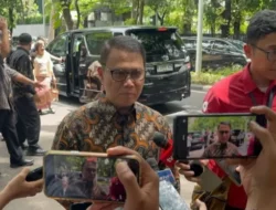 Usai Open House, Menteri Prabowo Langsung Temui Megawati: Ada Apa Gerangan ? 10 Usai Open House, Menteri Prabowo Langsung Temui Megawati: Ada Apa Gerangan ?